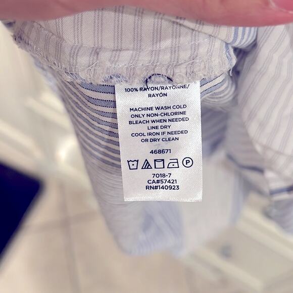 VGUC LOFT blue and white stripe blouse - Picture 8 of 9